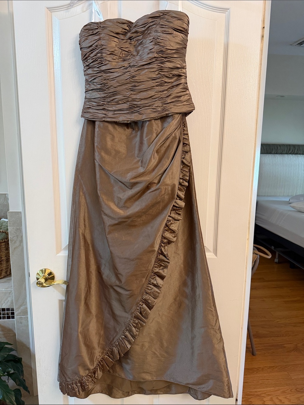 Strapless Ruched Bodice Evening Dress in Metallic Brown. Like new
